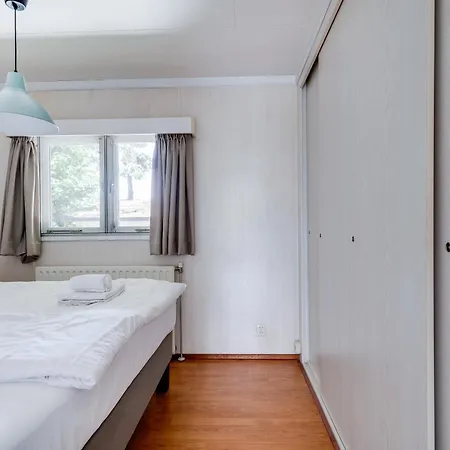 Rustig Gelegen In Het Bos - * Пюттен