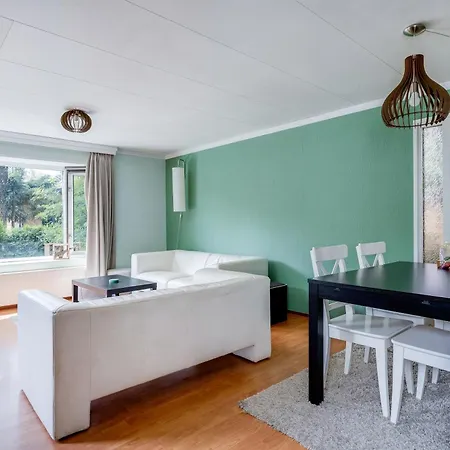 Rustig Gelegen In Het Bos -