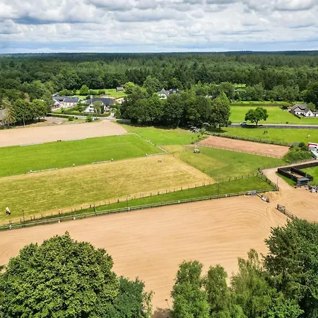 Rustig Gelegen In Het Bos - Шале