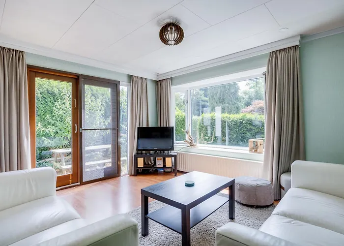 Rustig Gelegen In Het Bos - Putten