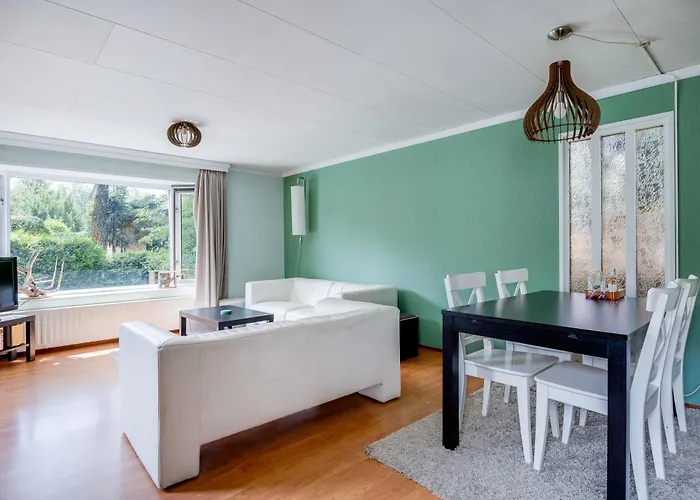 Rustig Gelegen In Het Bos -